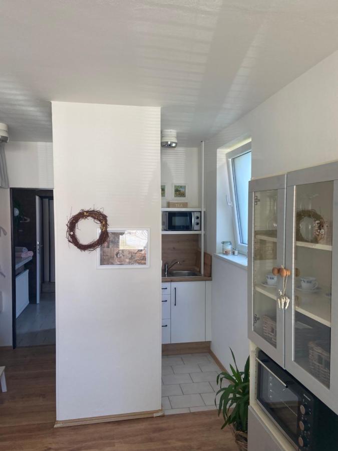 Apartman V Brezi Buitenkant foto